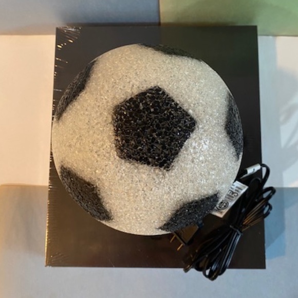 Lamp - Soccer Ball Kids Lamp - Picture 2 of 8